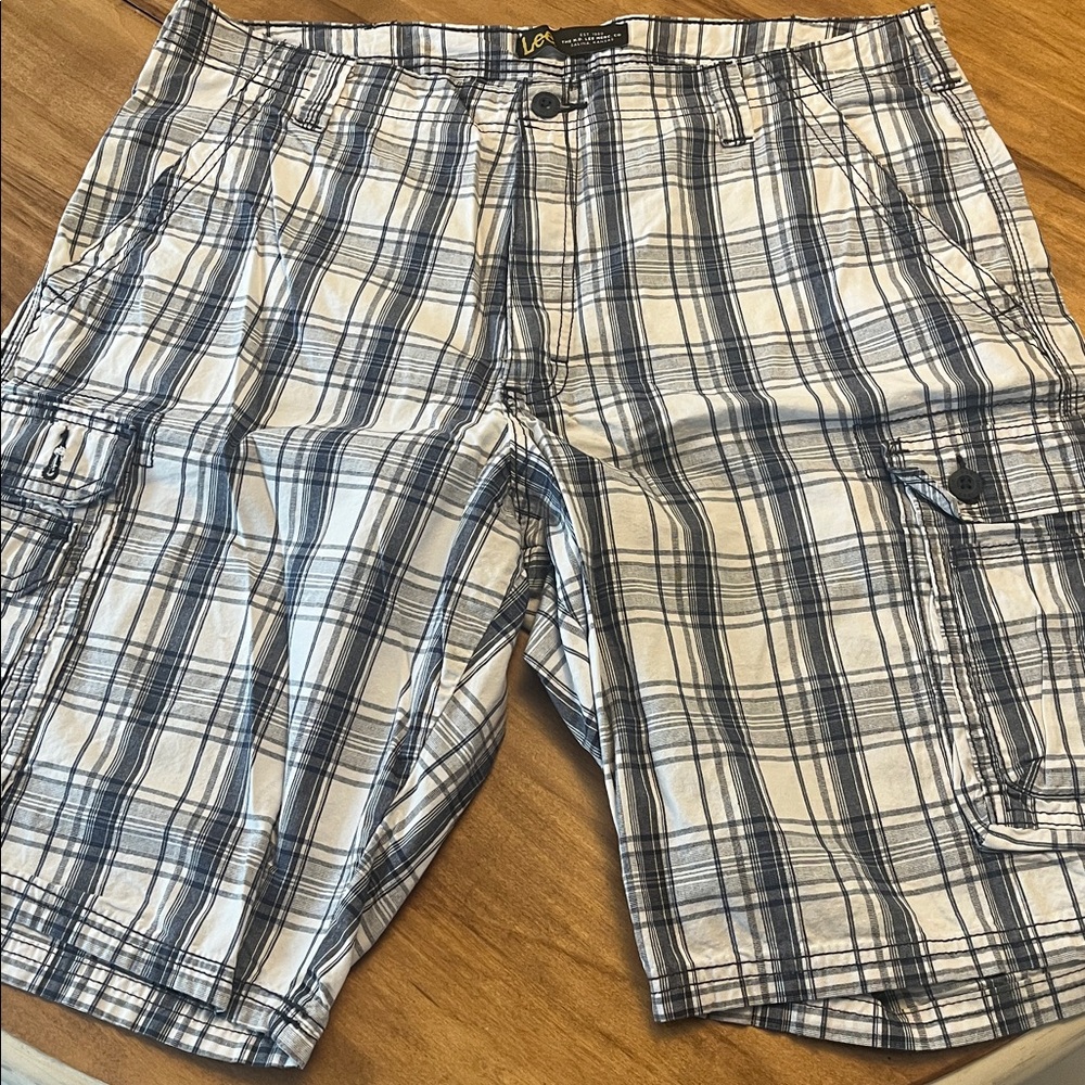 Lee Men's Cargo Shorts - Blue and White Plaid